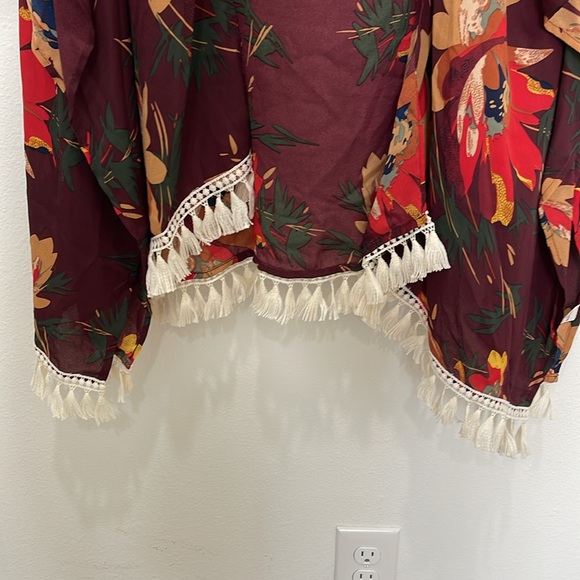 Floral Print Kimono Tassel Trim - Picture 7 of 10